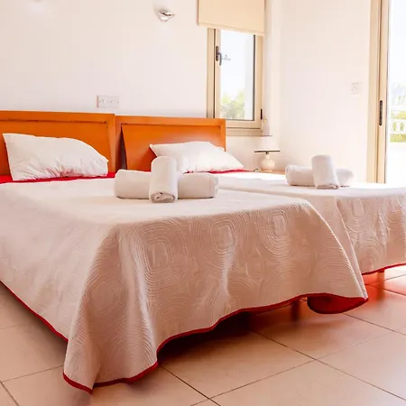 Shanta Villa *